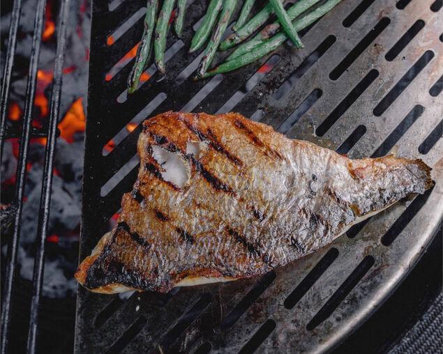 Kamado Joe Half Moon Stainless Steel Cooking Grate (for Fish & Veggies) - Joe's BBQs