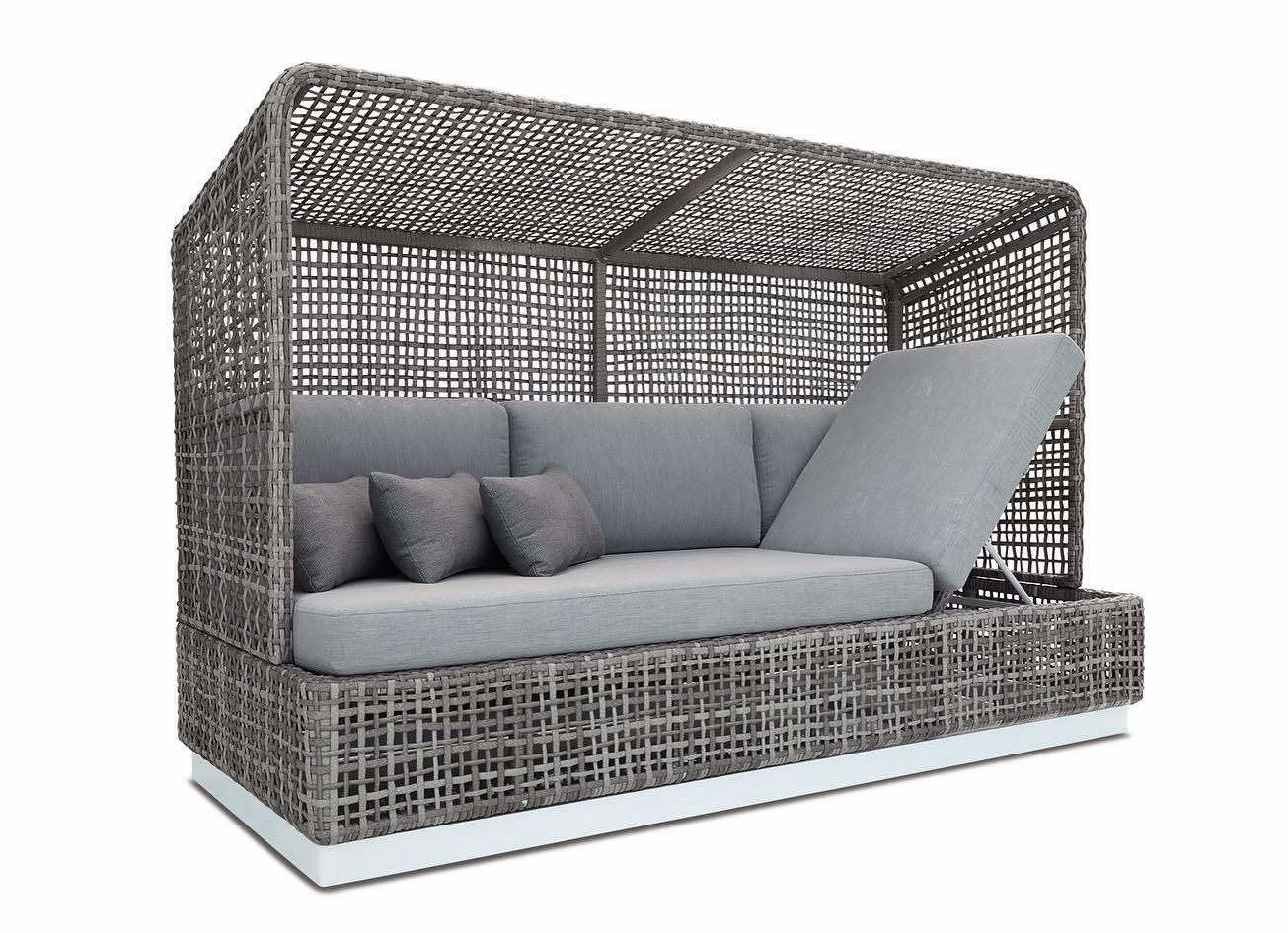 Shelta Atlanta Wicker Daybed - Joe's BBQs