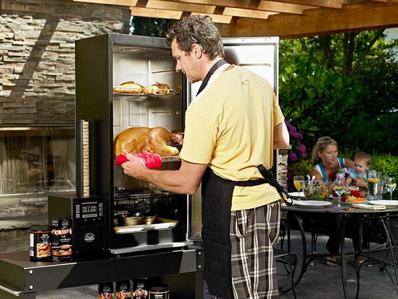 Bradley Digital 6 Rack Smoker - Joe's BBQs