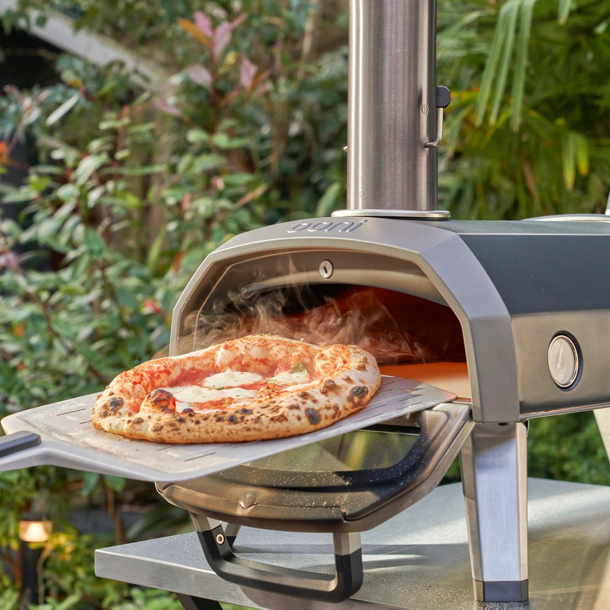 Ooni Karu 12G Portable Multi-Fuel Pizza Oven