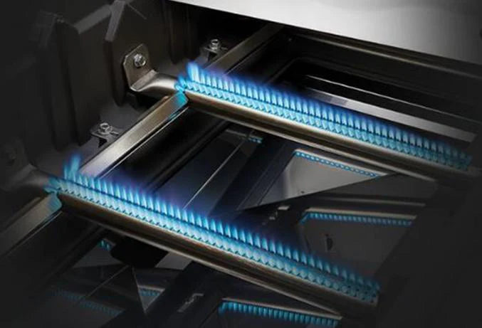 Clearance Sale - Napoleon Rogue SE 525 RSIB 4 Burner BBQ with Infrared Side and Rear Burners