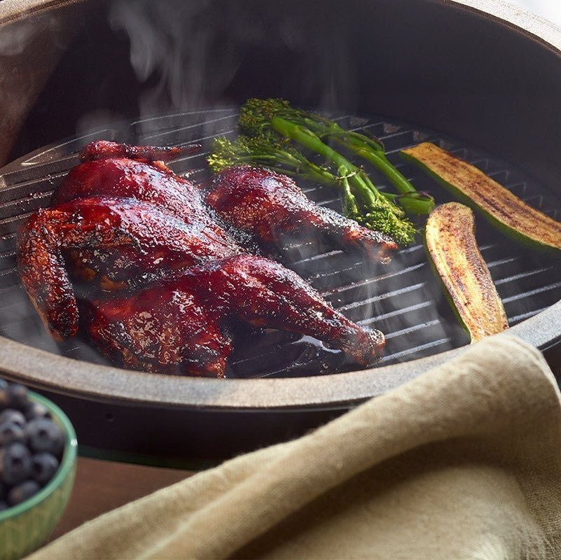 Big Green Egg Half Moon Cast Iron Grid