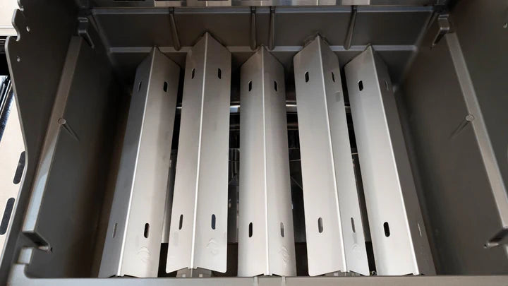 Napoleon Rogue Pro-S 425 Stainless Steel 3 Burner BBQ Essential Bundle