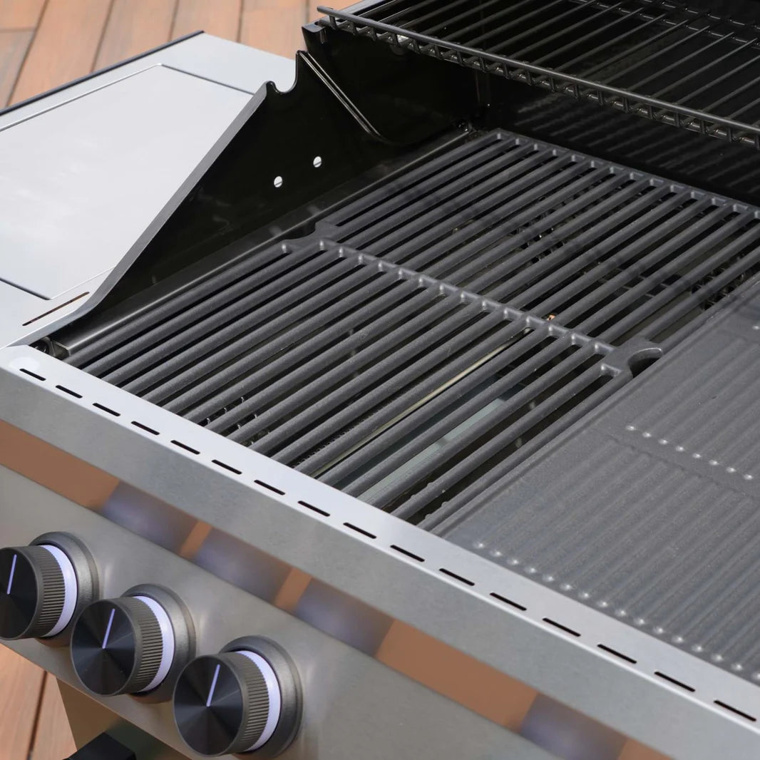 Gasmate Halo 4B Hooded Gas BBQ - Including Cover