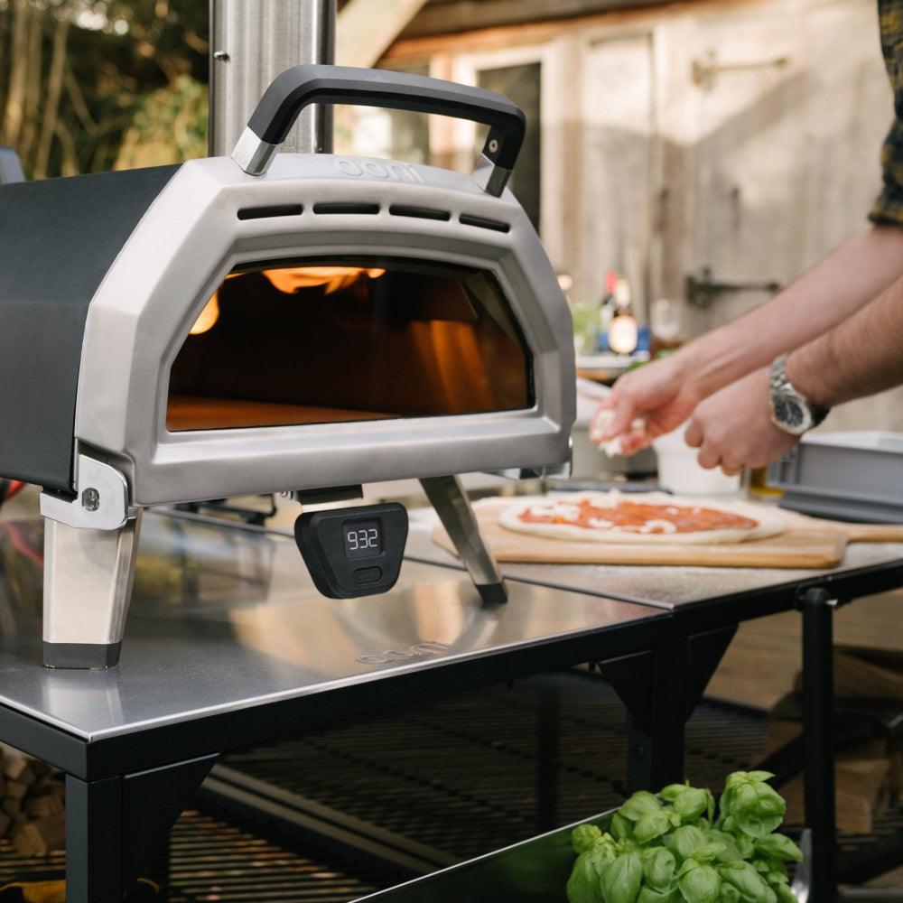 Ooni Karu 16" | Portable Wood and Charcoal Fired Outdoor Pizza Oven - Joe's BBQs